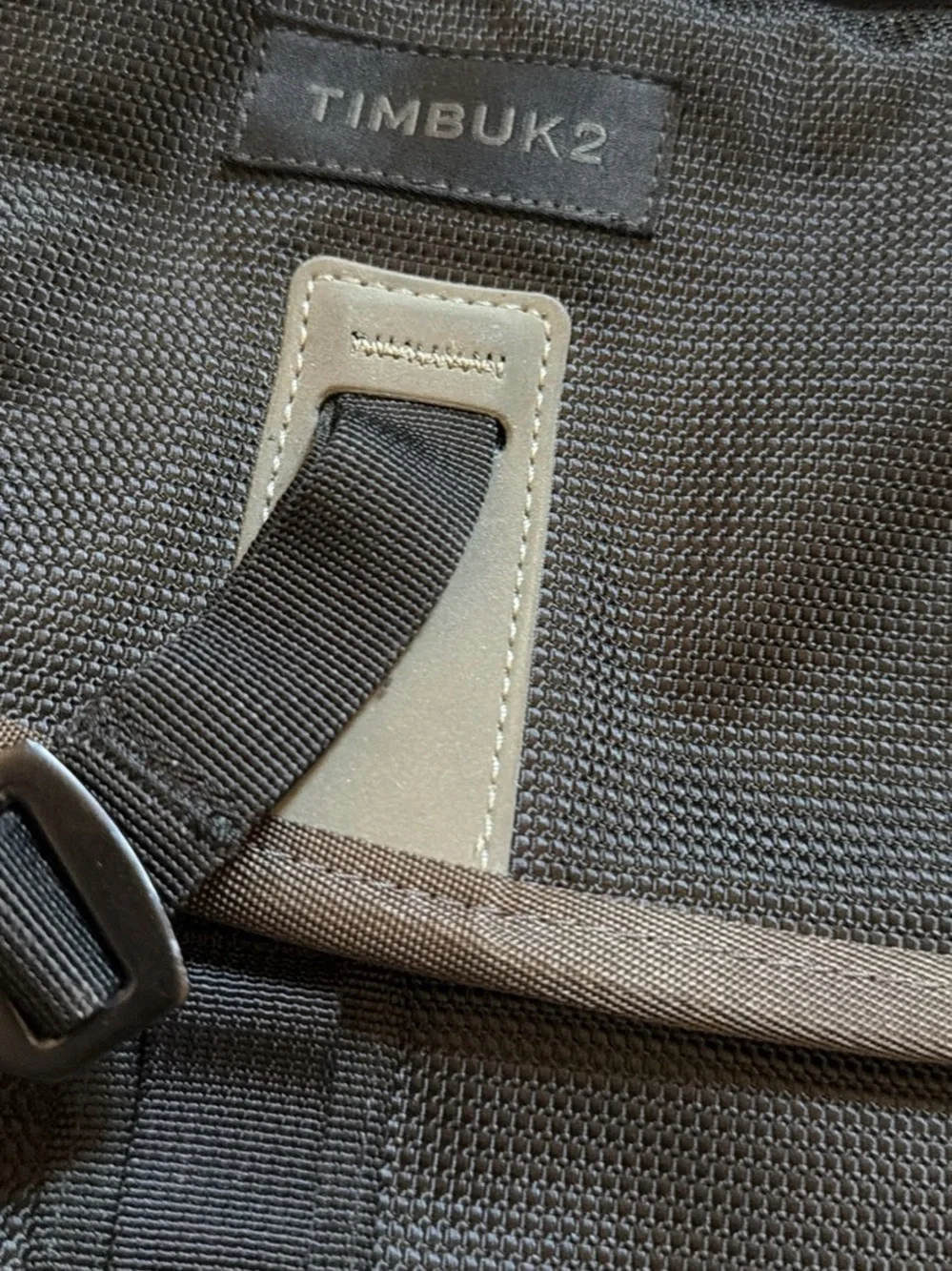 Timbuk2 sleek black